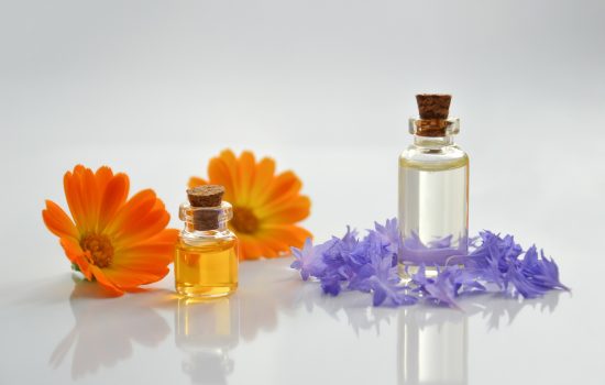 essential-oil-g4065c6755_1920-1